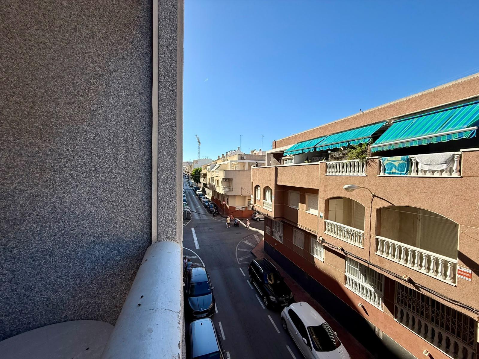 Wohnung in Torrevieja, Alicante, Spanien 2 Schlafzimmer, 56 m2 Nr. 196293