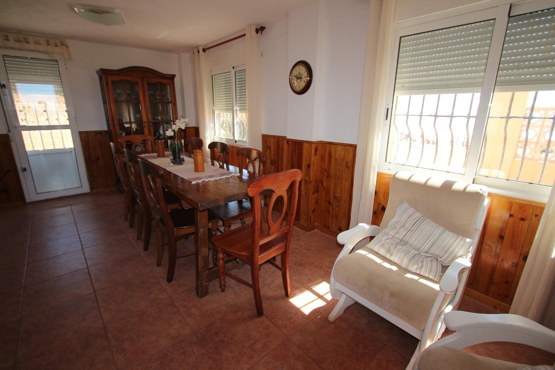 Villa a Guardamar del Segura, Alicante, Spagna 7 camere da letto, 260 mq. N° 80213