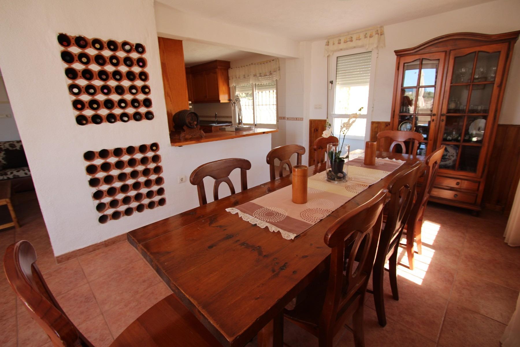 Villa a Guardamar del Segura, Alicante, Spagna 7 camere da letto, 260 mq. N° 80213