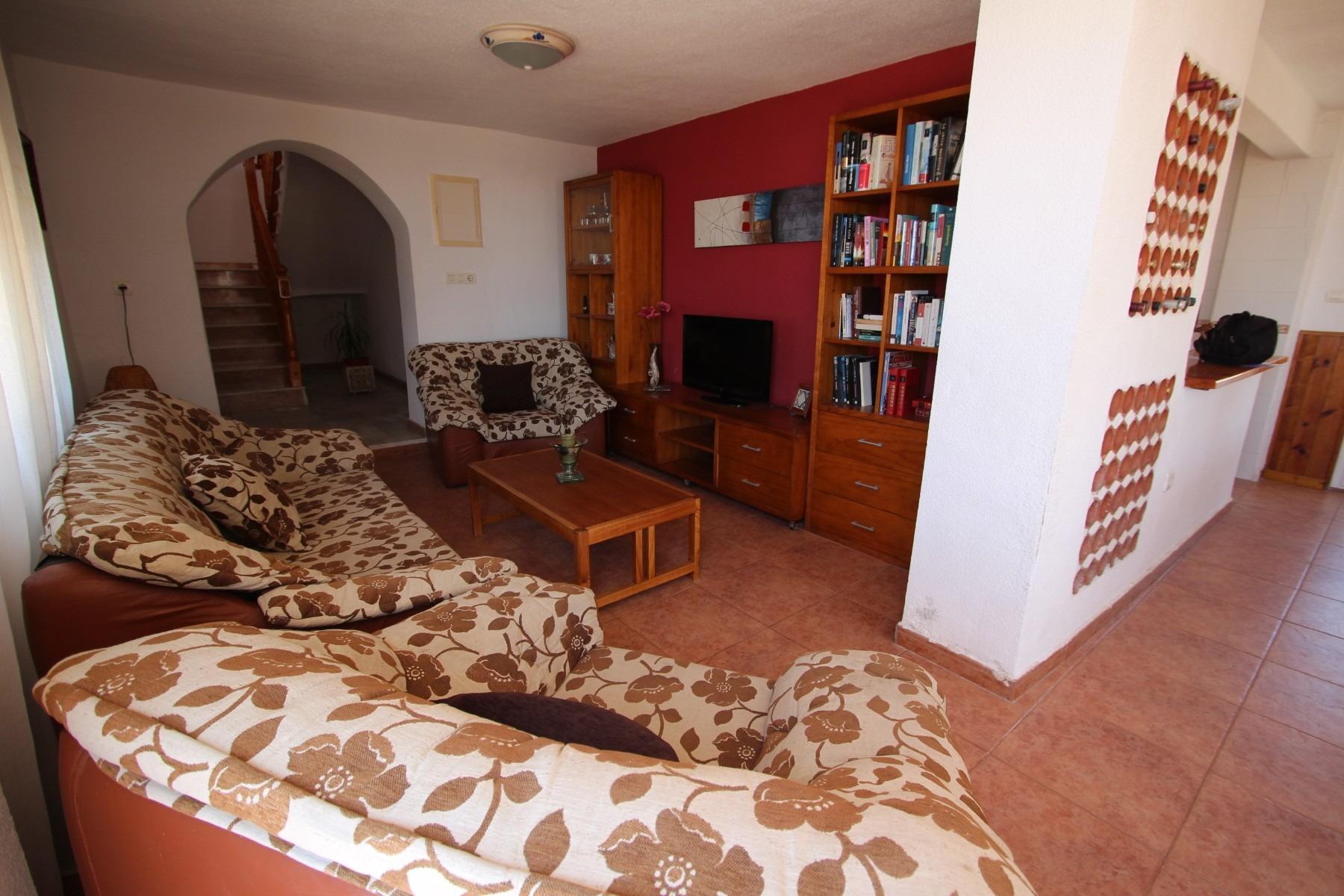 Villa a Guardamar del Segura, Alicante, Spagna 7 camere da letto, 260 mq. N° 80213
