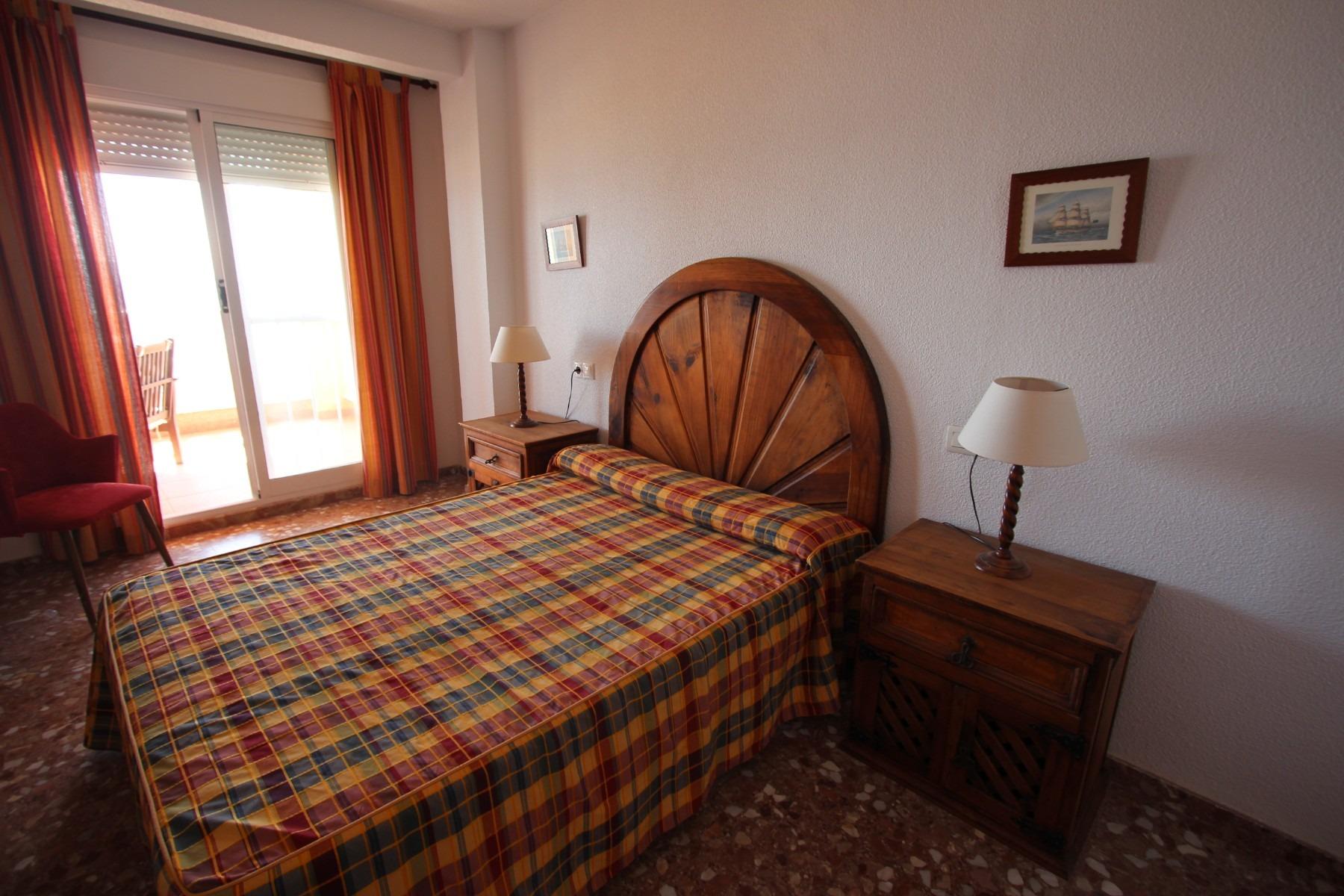Villa a Guardamar del Segura, Alicante, Spagna 7 camere da letto, 260 mq. N° 80213
