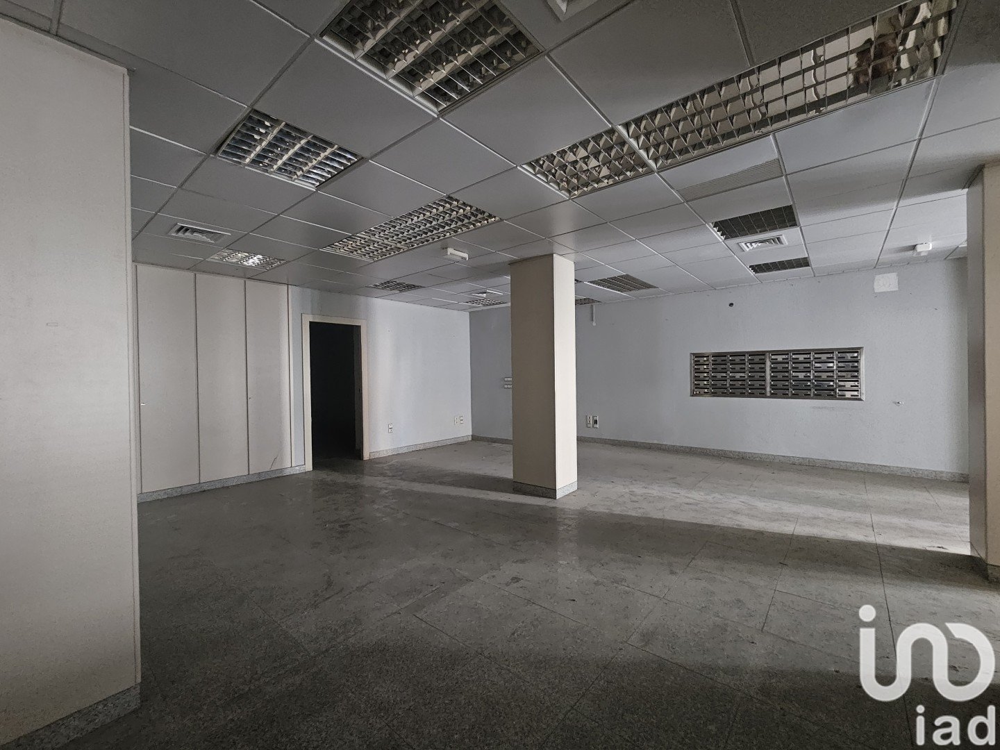 Liikekiinteistö Alhendin, Granada, Espanja 176 m2 No. 185800