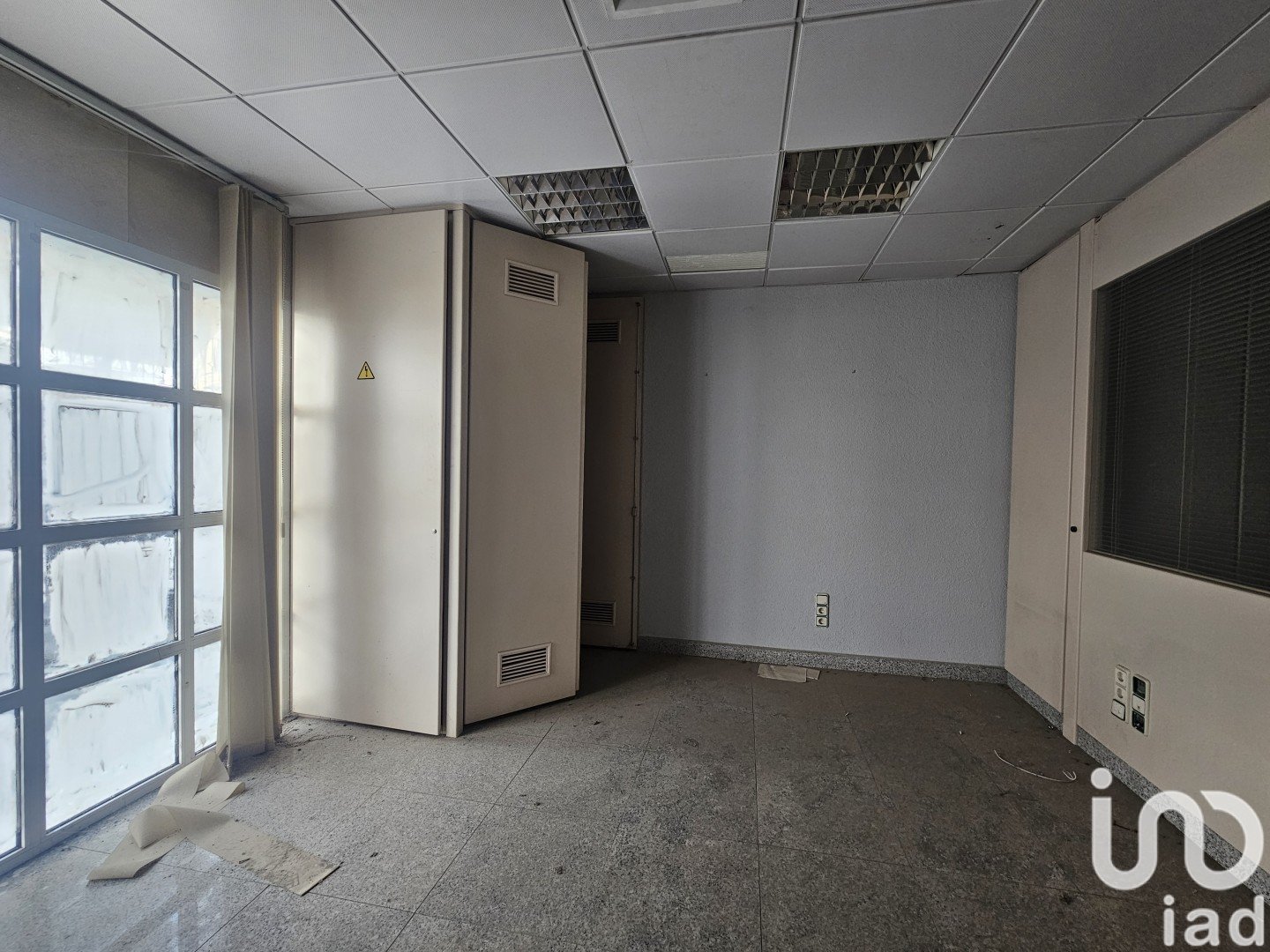 Liikekiinteistö Alhendin, Granada, Espanja 176 m2 No. 185800