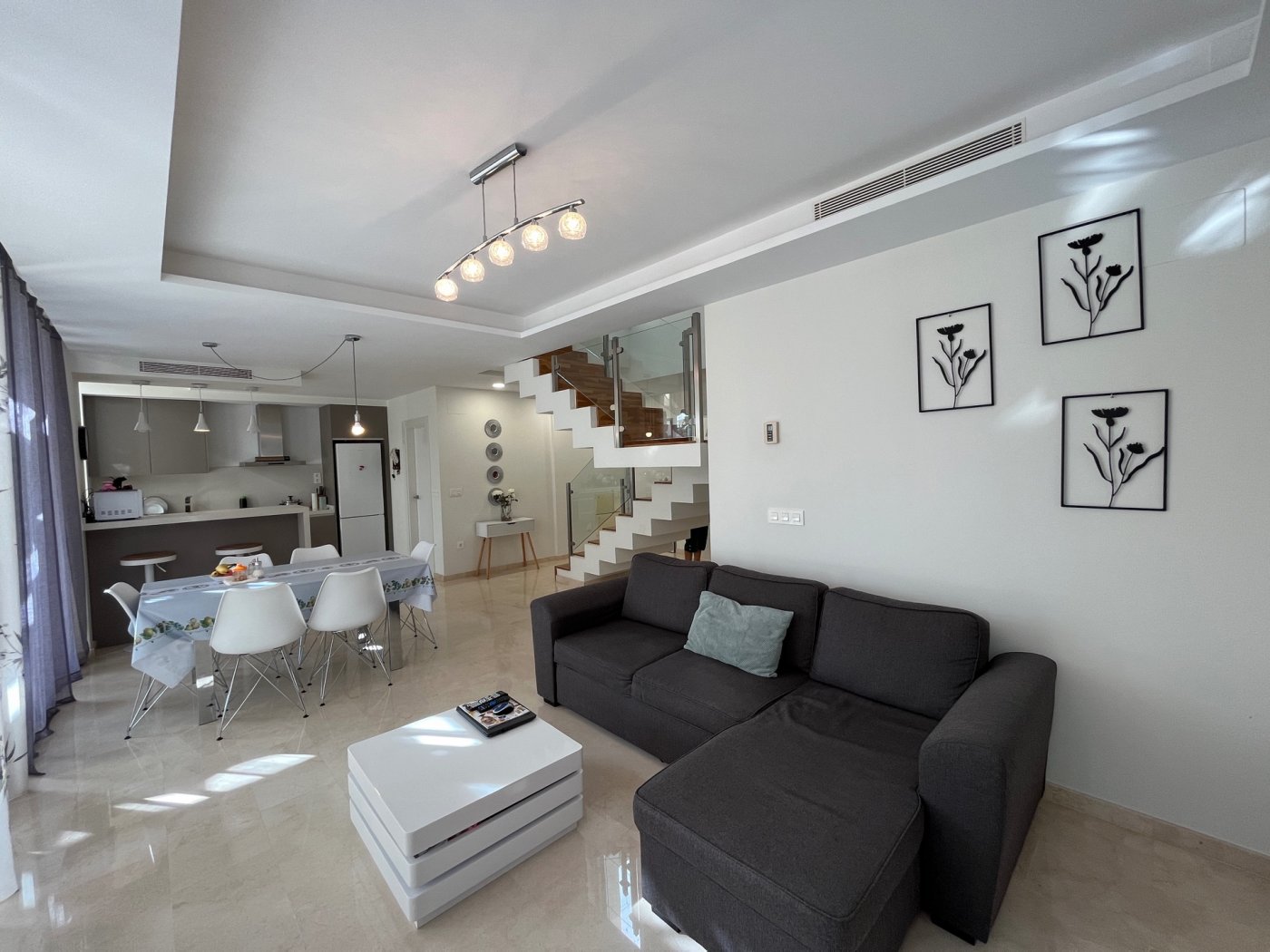 Apartment in Villajoyosa, Alicante, Spain 3 bedrooms, 181 sq.m. No. 165143