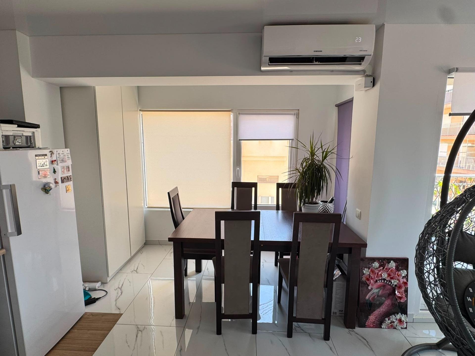 Apartamento en Torrevieja, Alicante, España 2 dormitorios, 81 m2 No. 193141