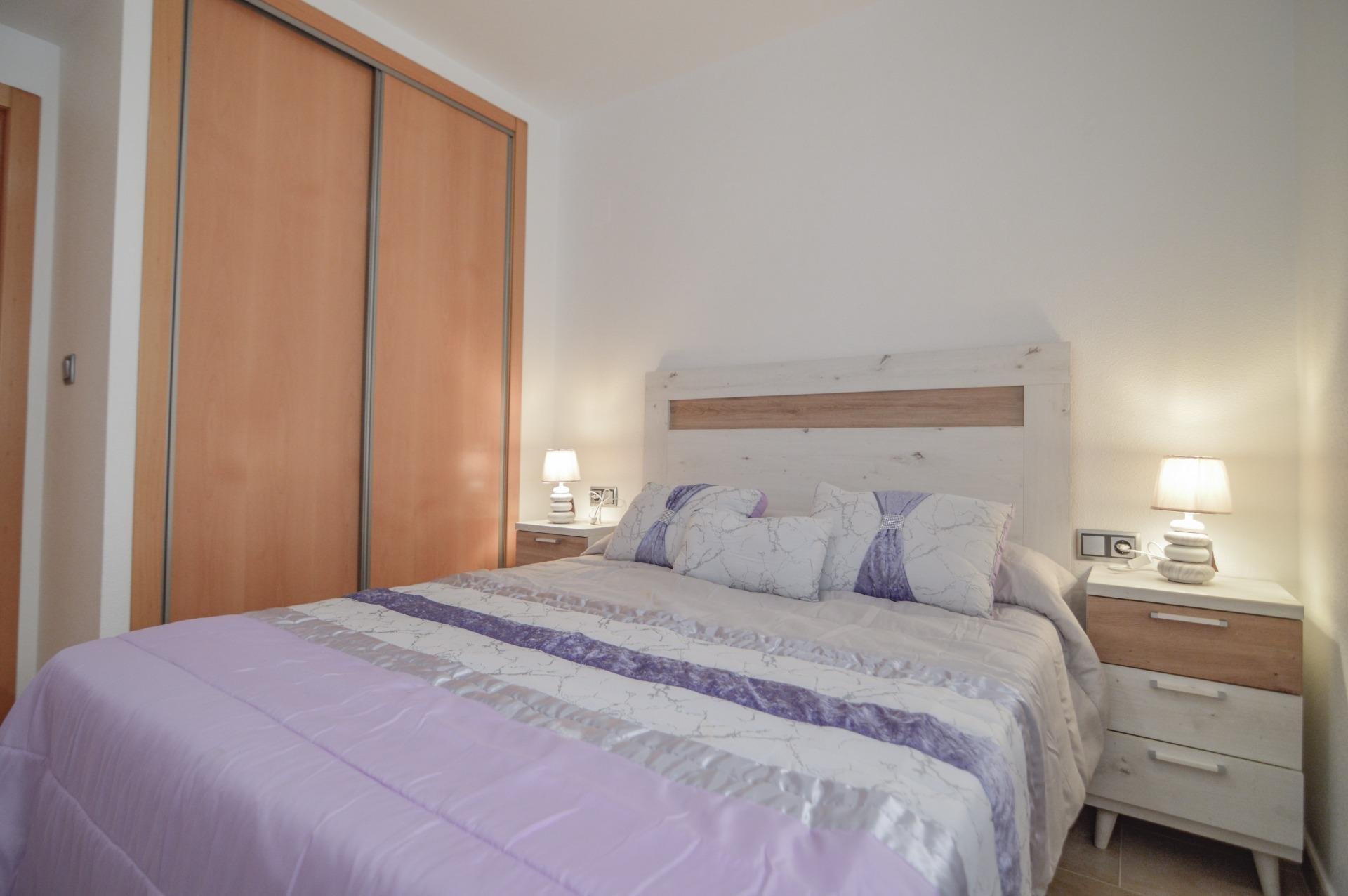 Apartamento en Torrevieja, Alicante, España 2 dormitorios, 75 m2 No. 193137