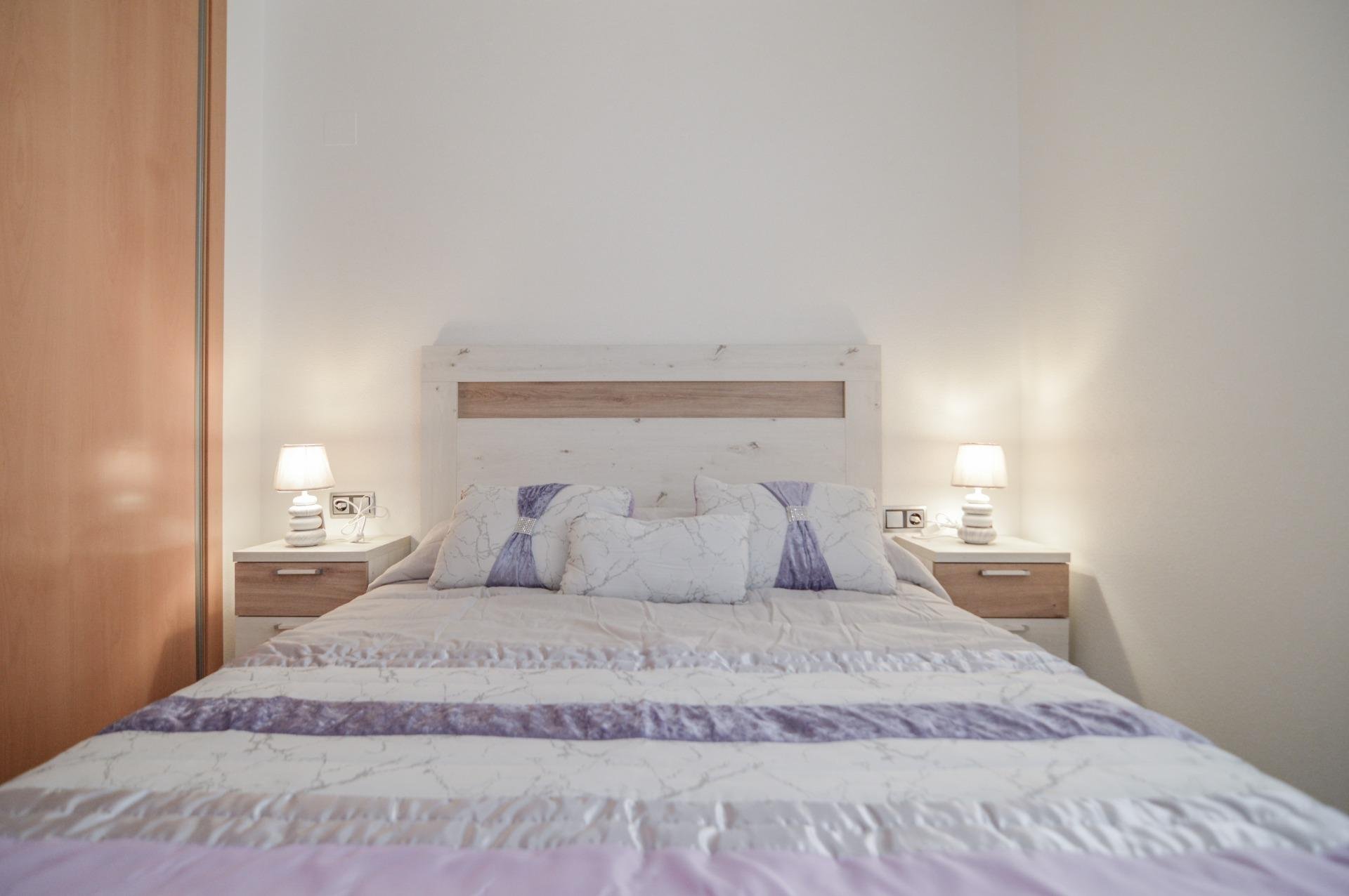 Apartamento en Torrevieja, Alicante, España 2 dormitorios, 75 m2 No. 193137