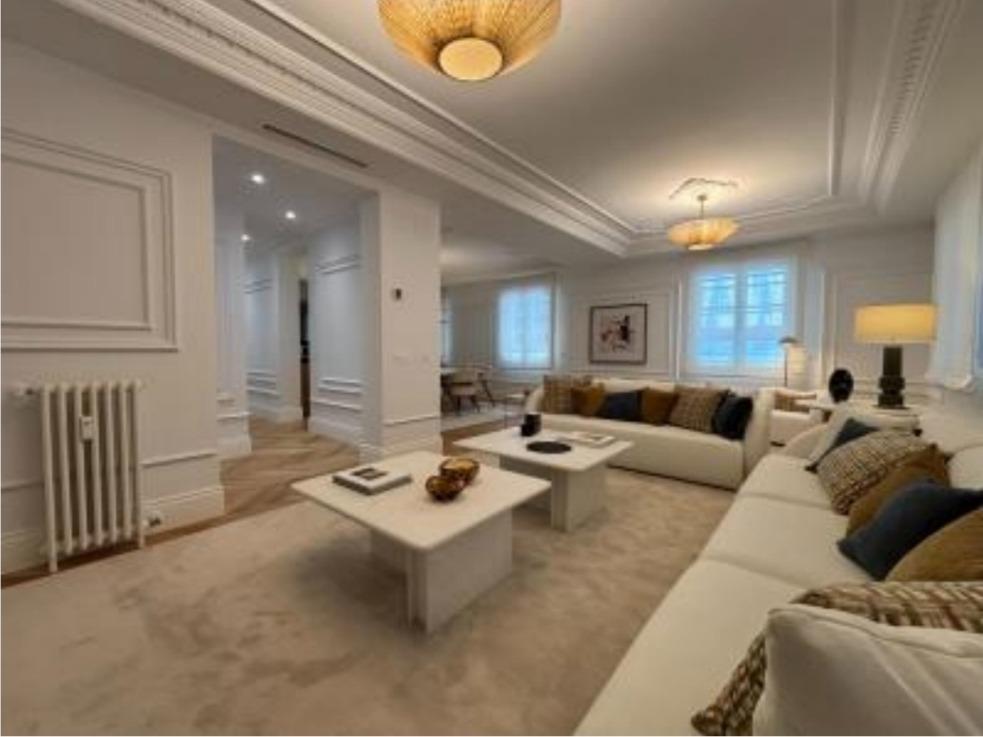 Квартира в Мадрид, Испания 5 спален, 316м2 №181262