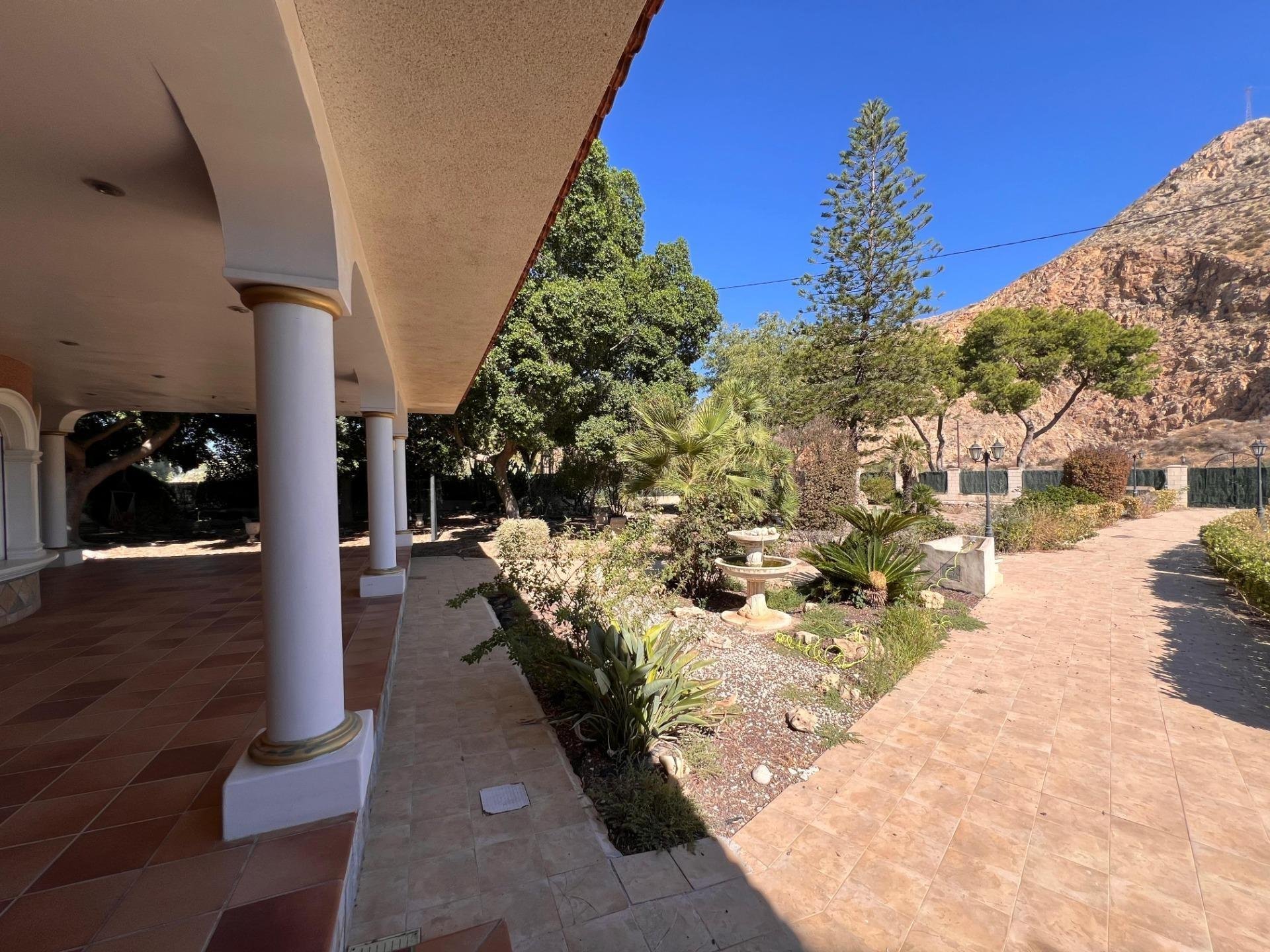Villa in Callosa de Segura, Alicante, Spanien 7 Schlafzimmer, 616 m2 Nr. 137652