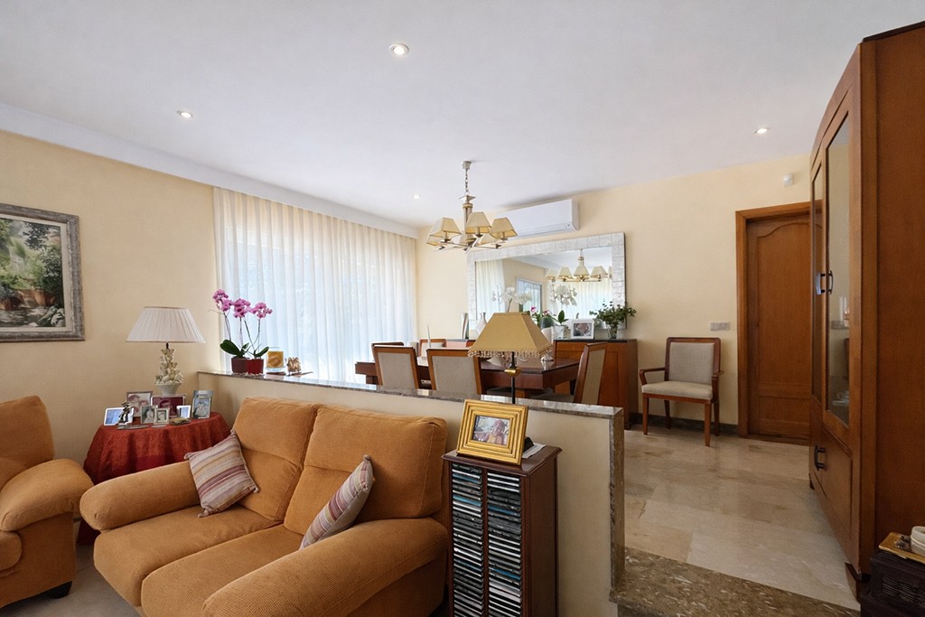 Villa in Palma de Majorca, Mallorca, Spain 5 bedrooms, 222 sq.m. No. 179854