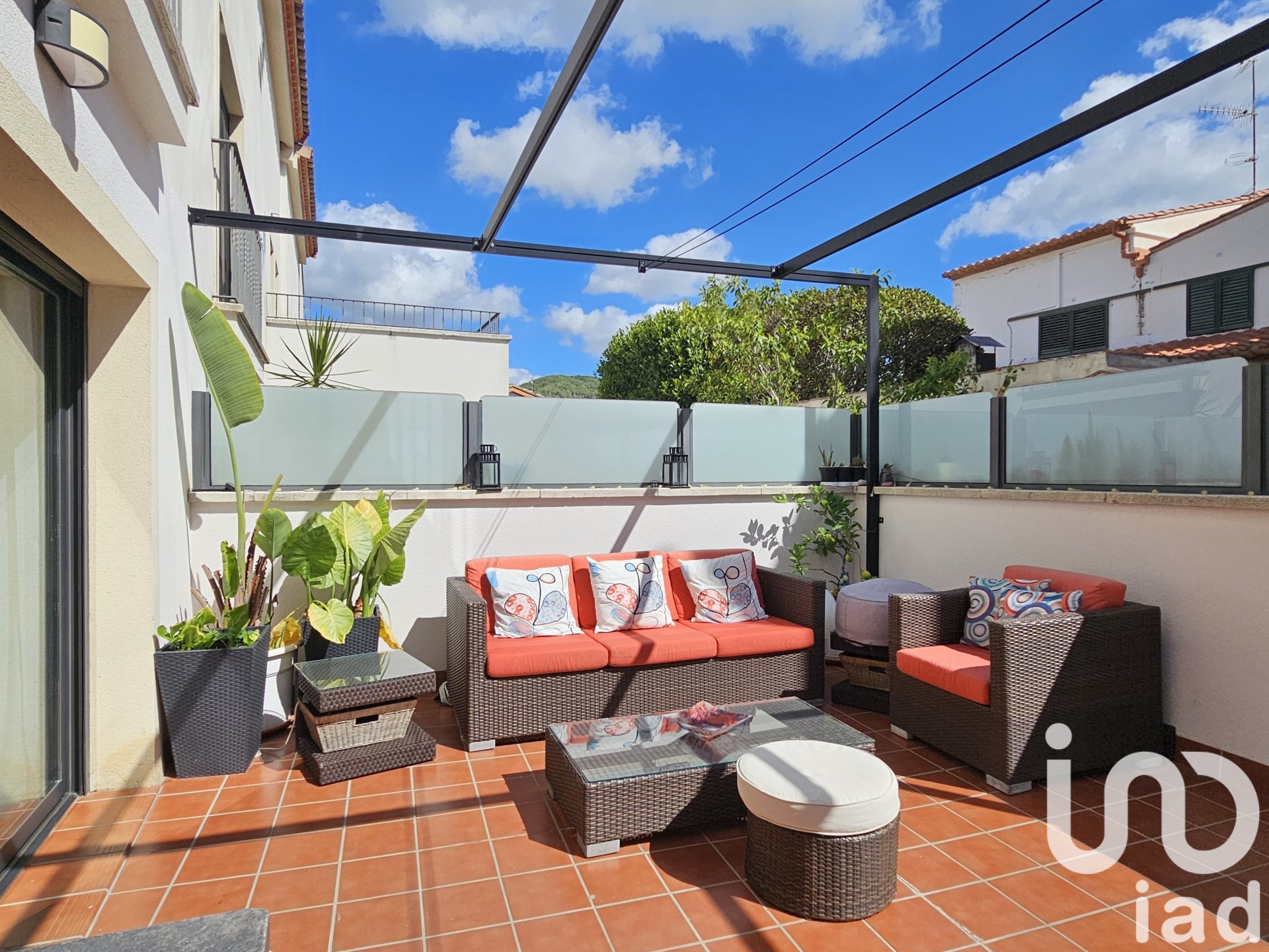 Kamienica w Sant Pere de Ribes, Barcelona, Hiszpania 4 sypialnie, 323 mkw. nr 153152