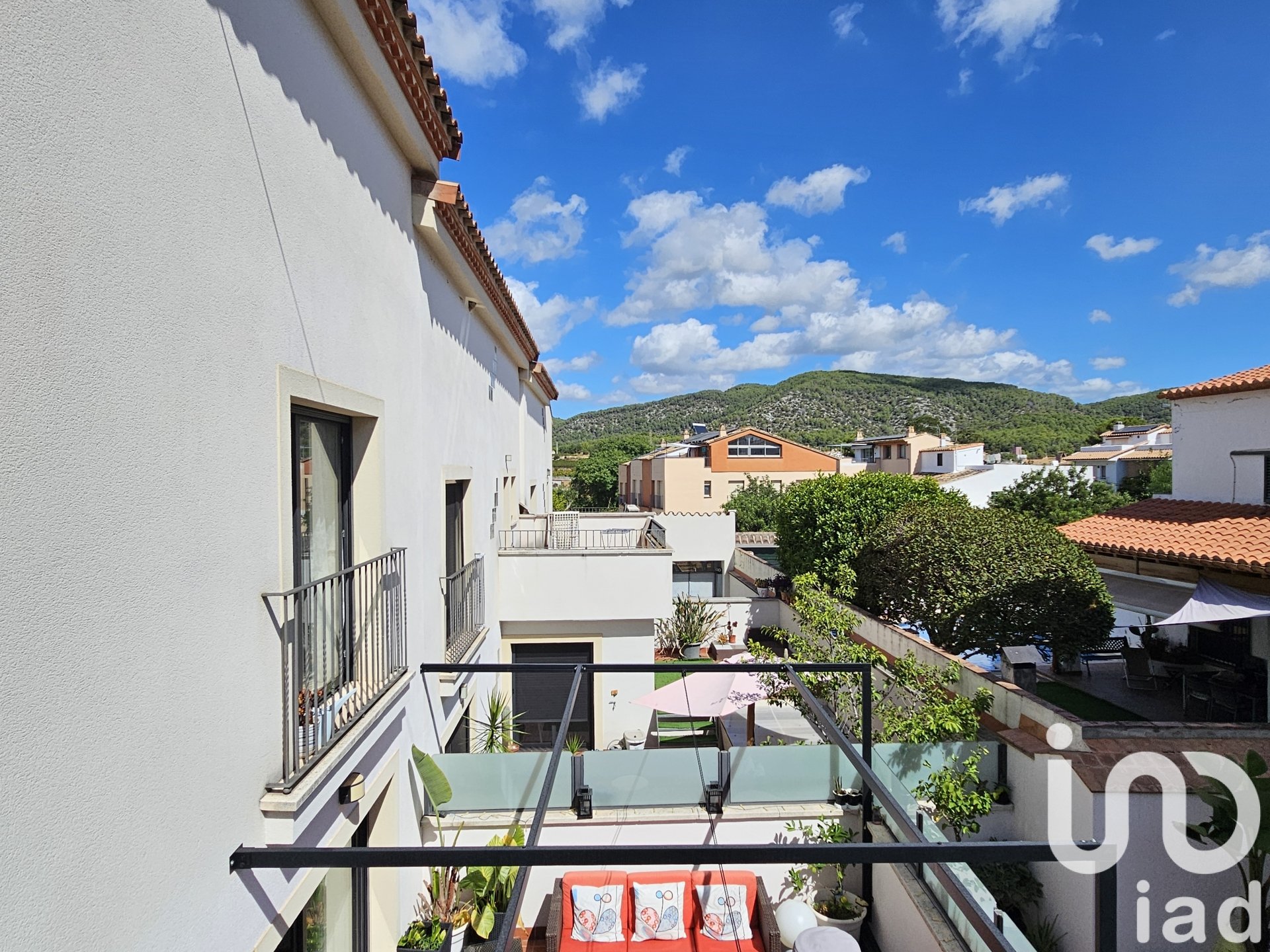 Kamienica w Sant Pere de Ribes, Barcelona, Hiszpania 4 sypialnie, 323 mkw. nr 153152