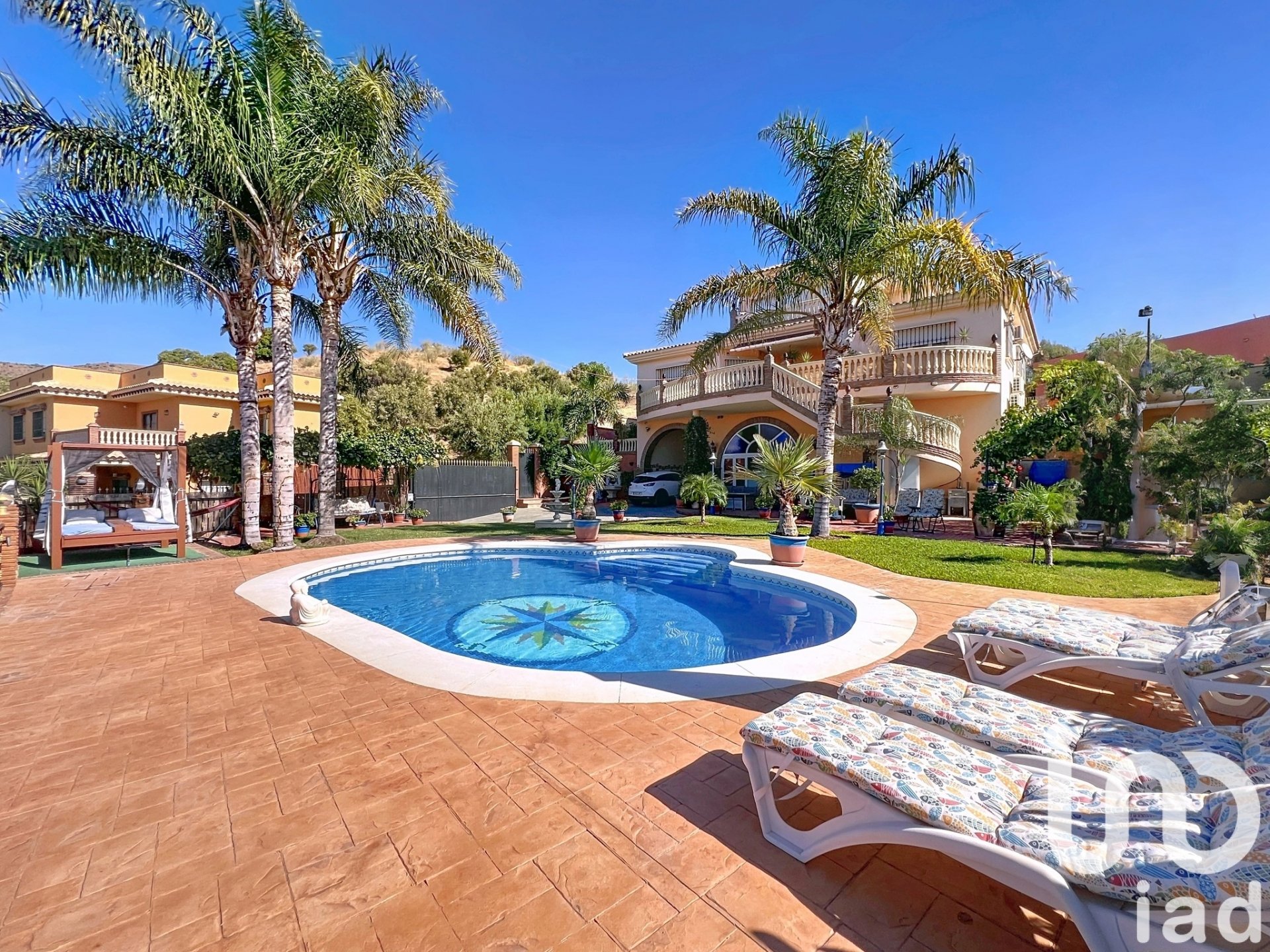 House in Rincon de la Victoria, Malaga, Spain 7 bedrooms, 426 sq.m. No. 153154