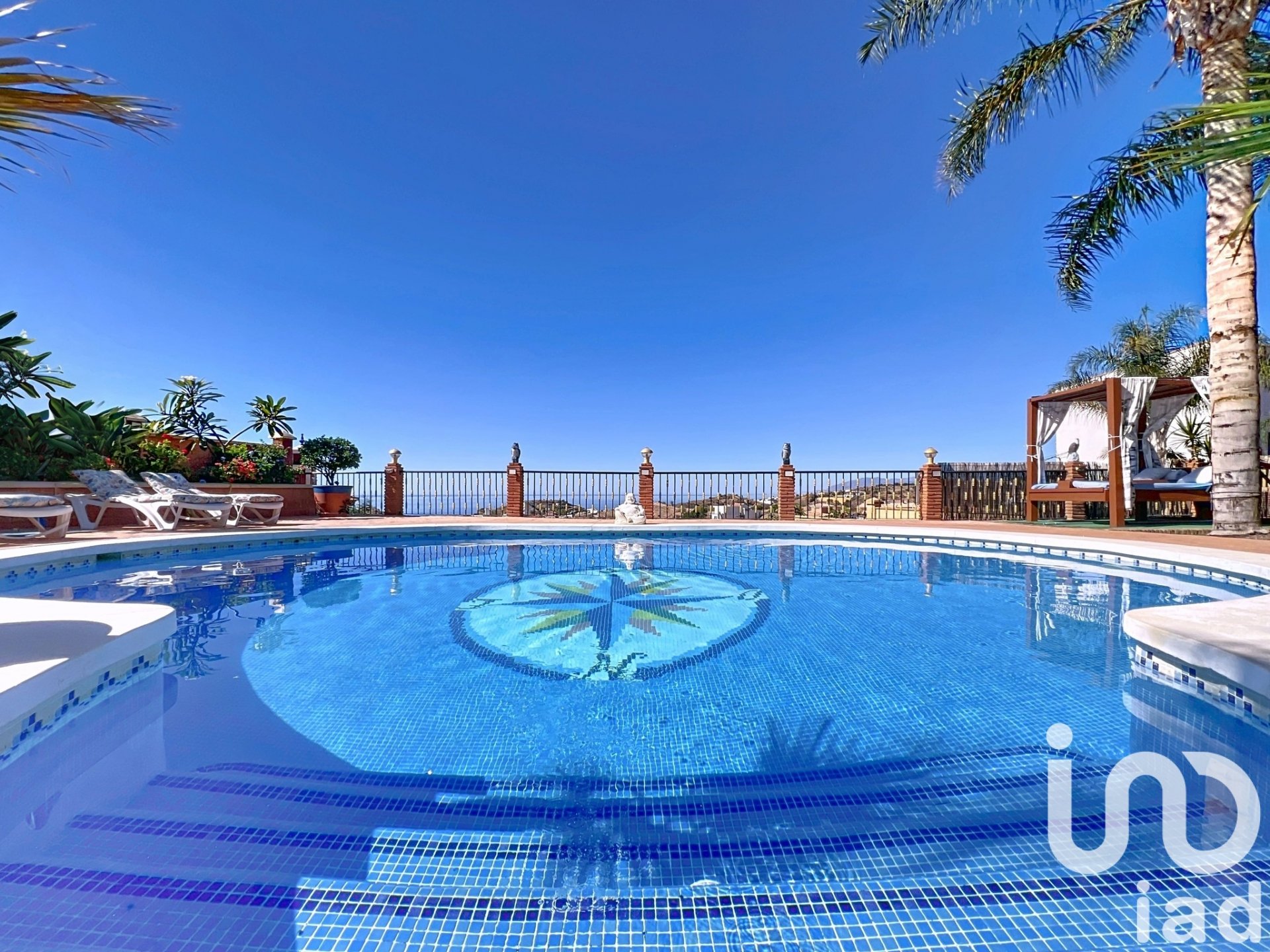 House in Rincon de la Victoria, Malaga, Spain 7 bedrooms, 426 sq.m. No. 153154