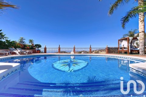 Māja Rincon de la Victoria, Malaga, Spānijā 7 istabas, 426 m2 Nr. 153154