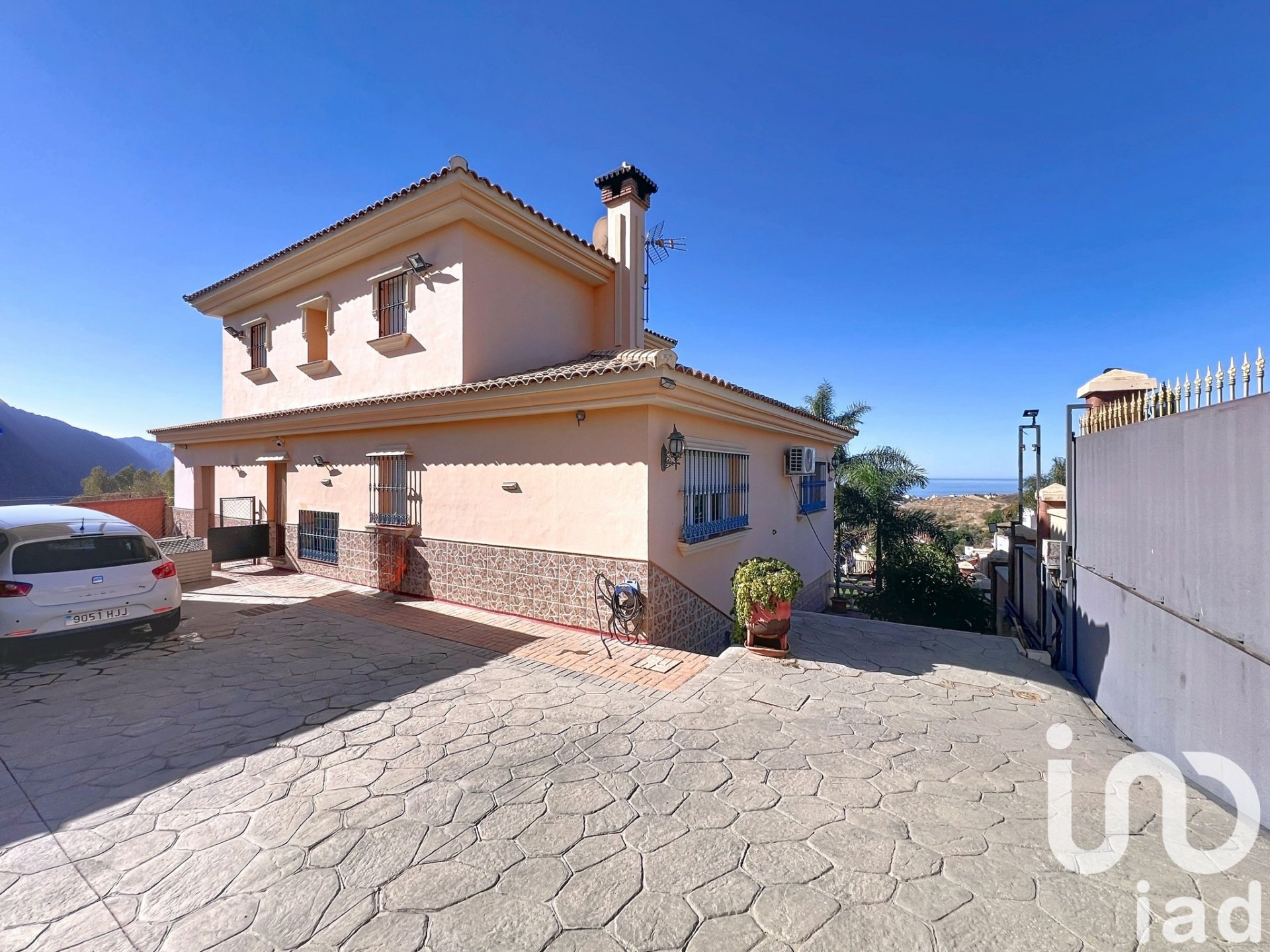 House in Rincon de la Victoria, Malaga, Spain 7 bedrooms, 426 sq.m. No. 153154