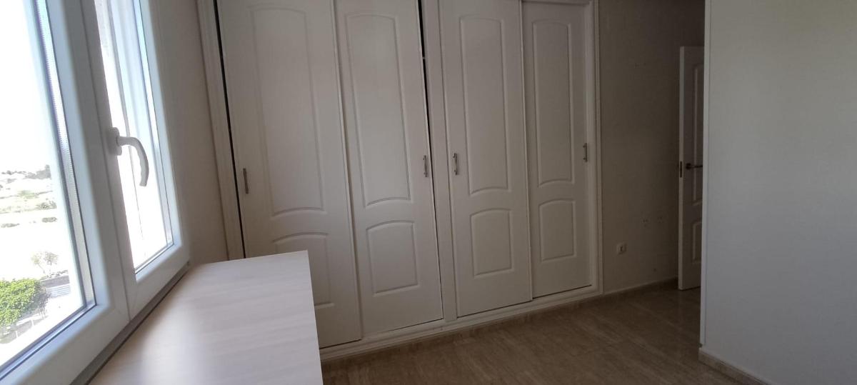 Apartamento en Guardamar del Segura, Alicante, España 2 dormitorios, 78 m2 No. 183796