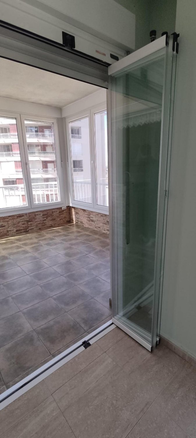 Apartamento en Guardamar del Segura, Alicante, España 2 dormitorios, 78 m2 No. 183796