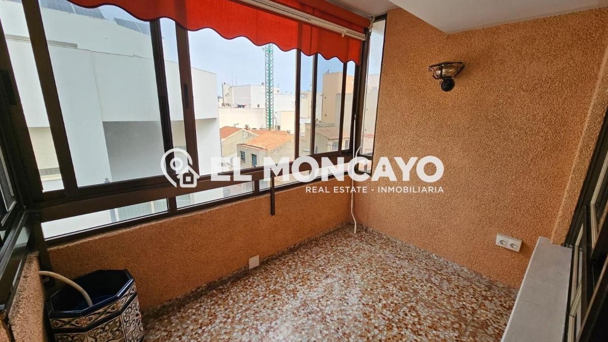 Appartamento a Guardamar del Segura, Alicante, Spagna 3 camere da letto, 109 mq. N° 183797