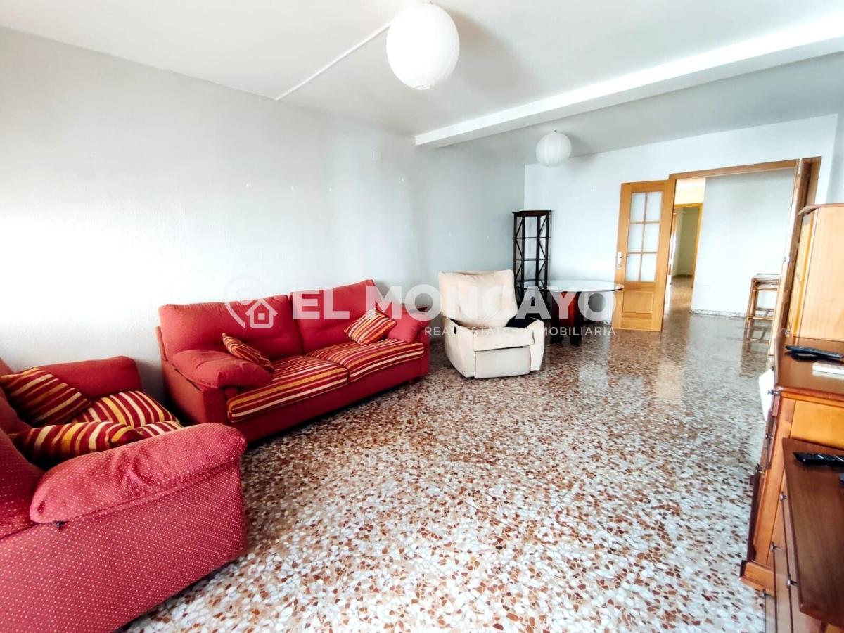 Appartamento a Guardamar del Segura, Alicante, Spagna 3 camere da letto, 109 mq. N° 183797
