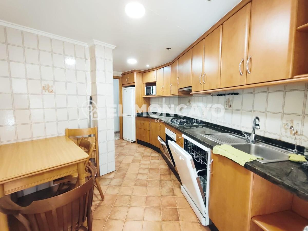 Appartamento a Guardamar del Segura, Alicante, Spagna 3 camere da letto, 109 mq. N° 183797
