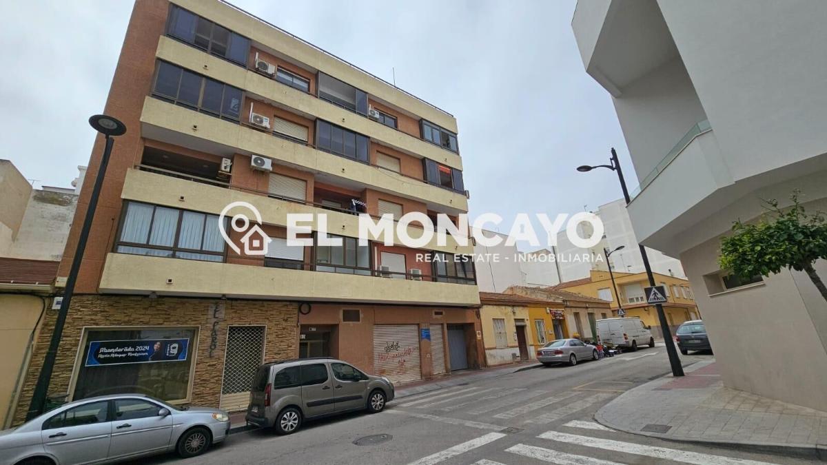 Appartamento a Guardamar del Segura, Alicante, Spagna 3 camere da letto, 109 mq. N° 183797