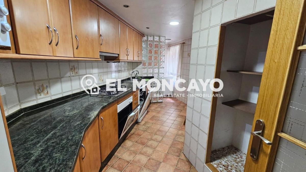 Appartamento a Guardamar del Segura, Alicante, Spagna 3 camere da letto, 109 mq. N° 183797