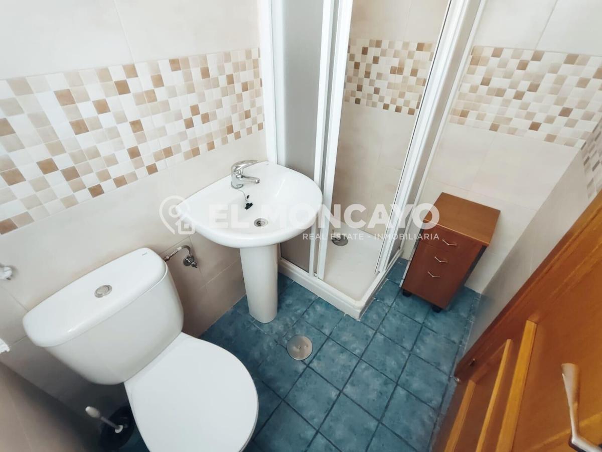 Appartamento a Guardamar del Segura, Alicante, Spagna 3 camere da letto, 109 mq. N° 183797