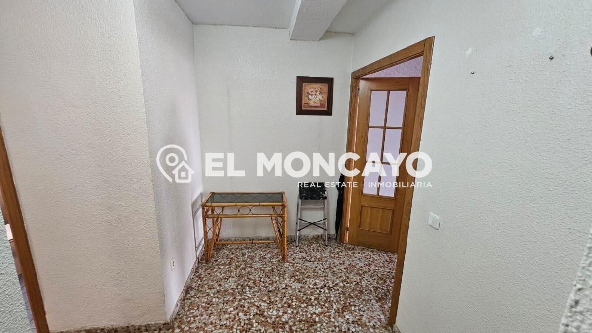 Appartamento a Guardamar del Segura, Alicante, Spagna 3 camere da letto, 109 mq. N° 183797