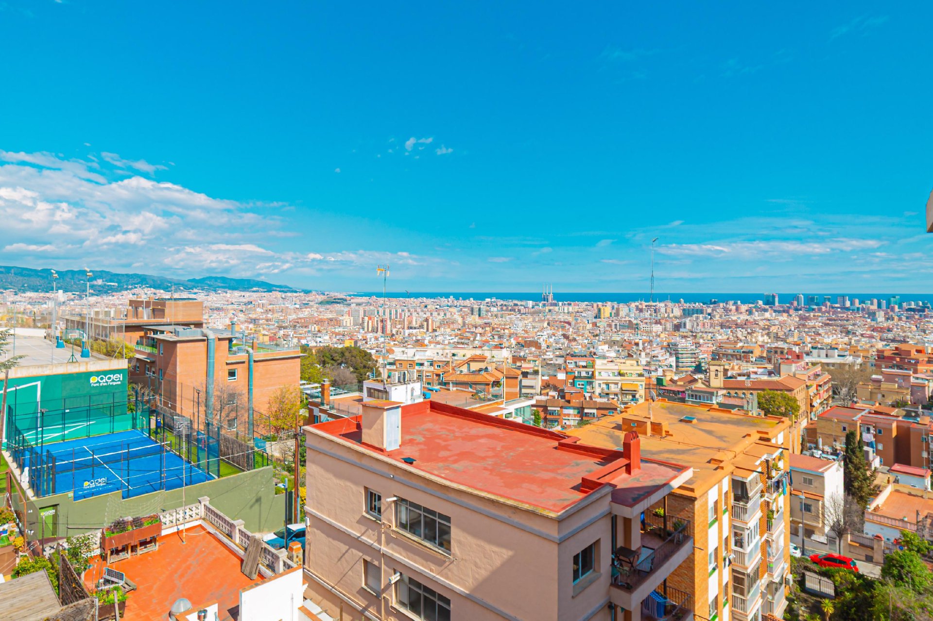 Huoneisto Barcelona, Espanja 4 makuuhuonetta, 205 m2 No. 140920