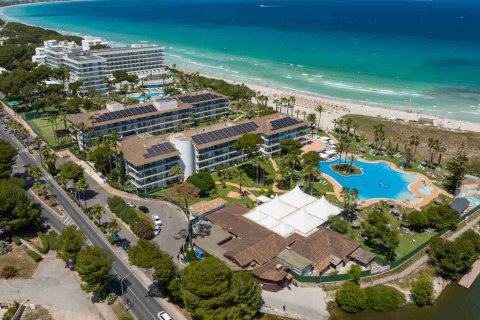 Liikekiinteistö Sitges, Barcelona, Espanja 4992 m2 No. 140925