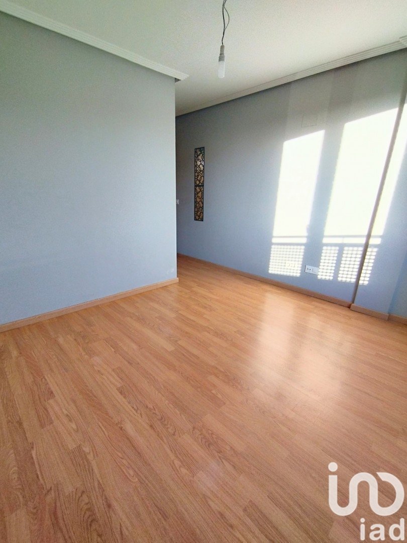 Apartamento en Veguellina de Órbigo, León, España 3 dormitorios, 108 m2 No. 186008
