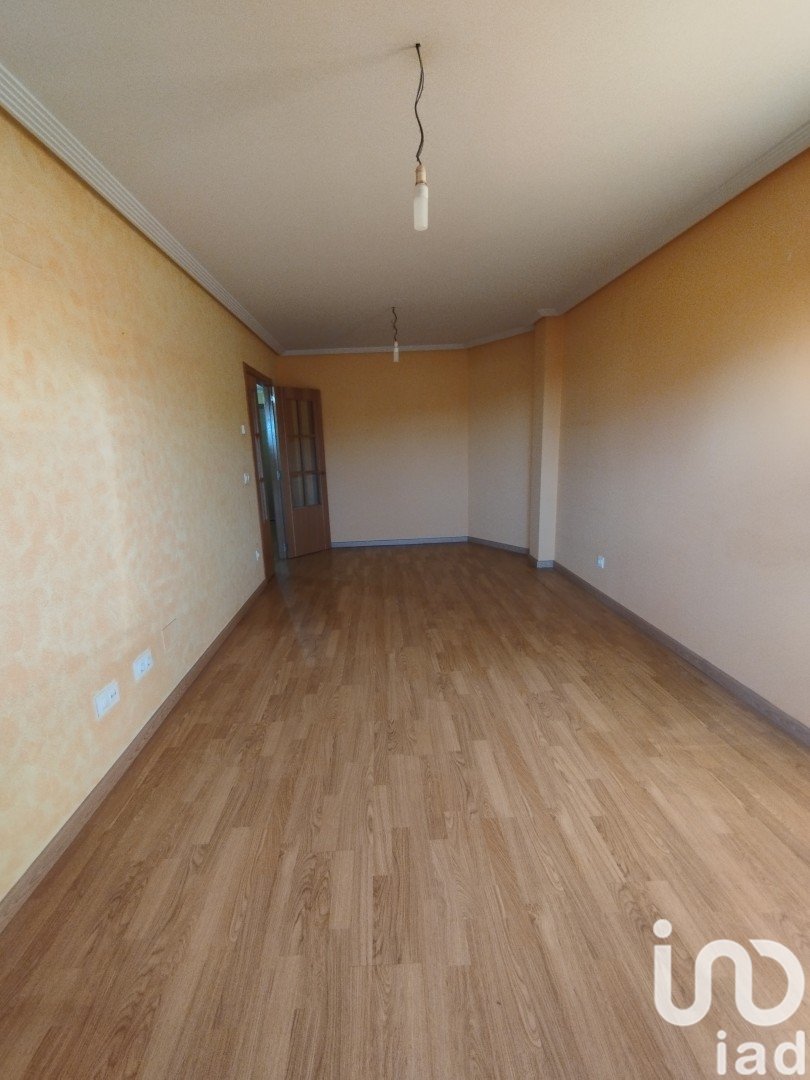Apartamento en Veguellina de Órbigo, León, España 3 dormitorios, 108 m2 No. 186008