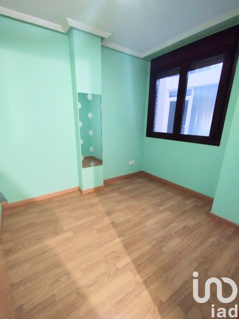 Apartamento en Veguellina de Órbigo, León, España 3 dormitorios, 108 m2 No. 186008