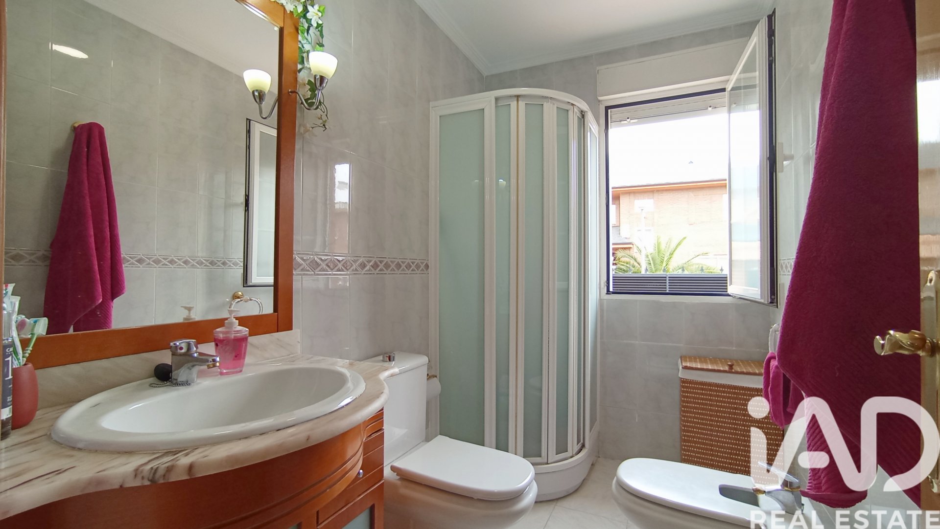 Apartment in Meco, Madrid, Spain 5 bedrooms, 382 sq.m. No. 173106