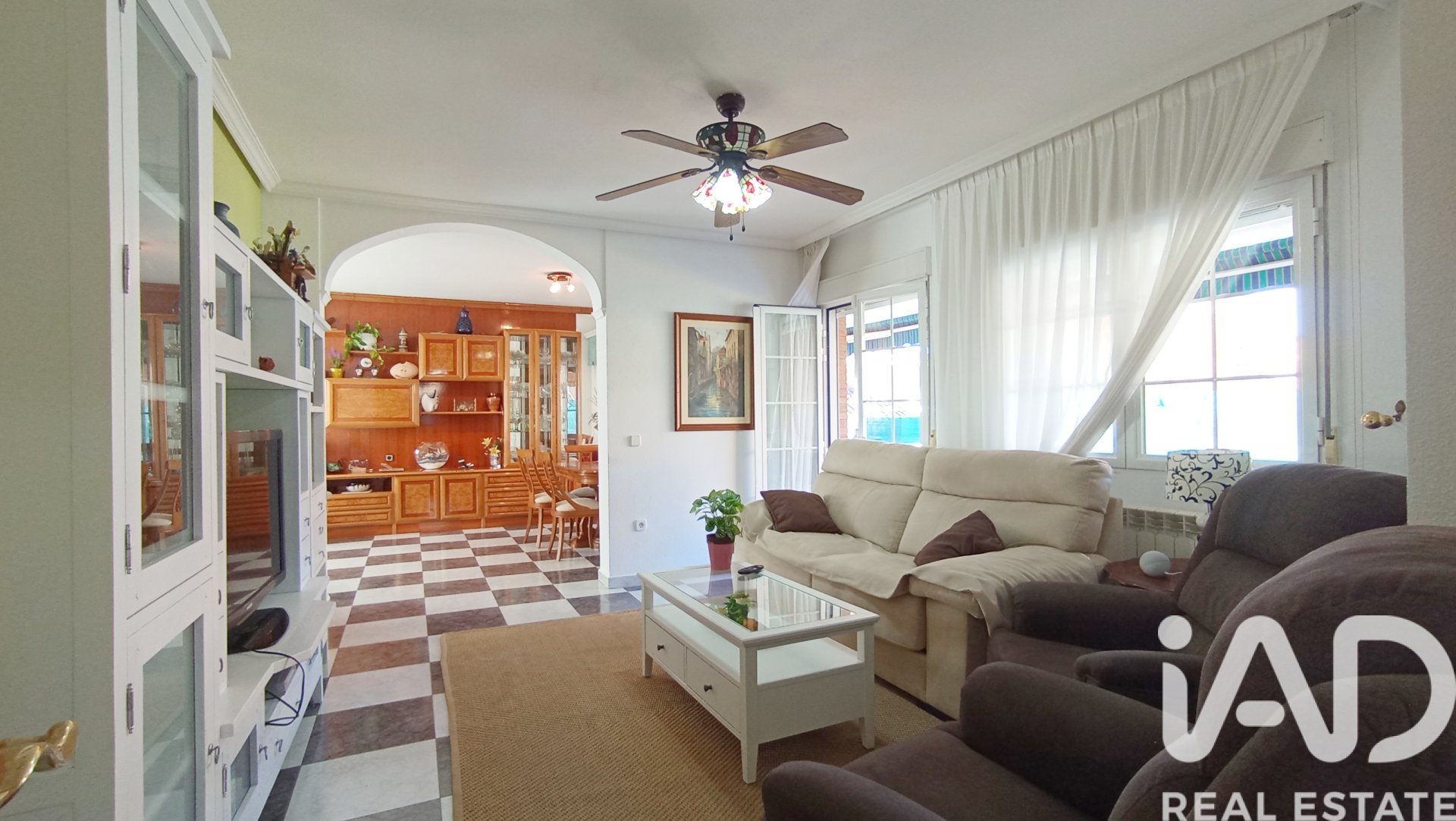 Apartment in Meco, Madrid, Spain 5 bedrooms, 382 sq.m. No. 173106