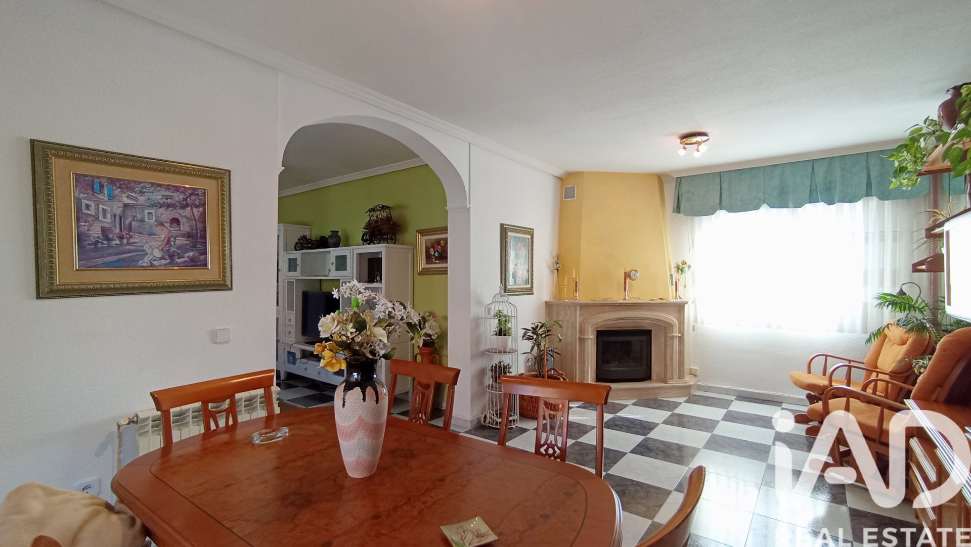 Apartment in Meco, Madrid, Spain 5 bedrooms, 382 sq.m. No. 173106