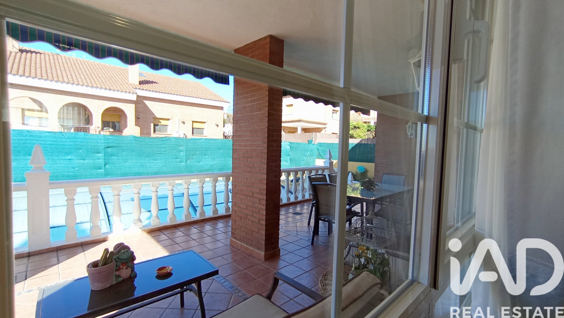 Apartment in Meco, Madrid, Spain 5 bedrooms, 382 sq.m. No. 173106