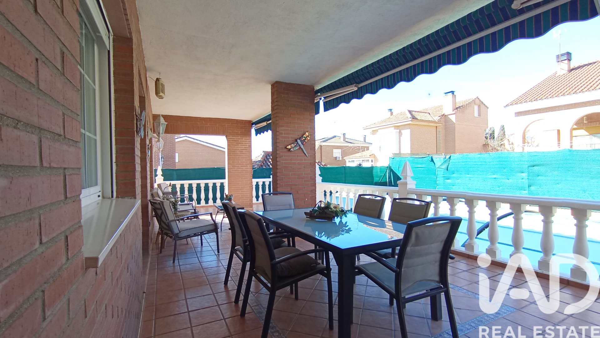 Apartment in Meco, Madrid, Spain 5 bedrooms, 382 sq.m. No. 173106