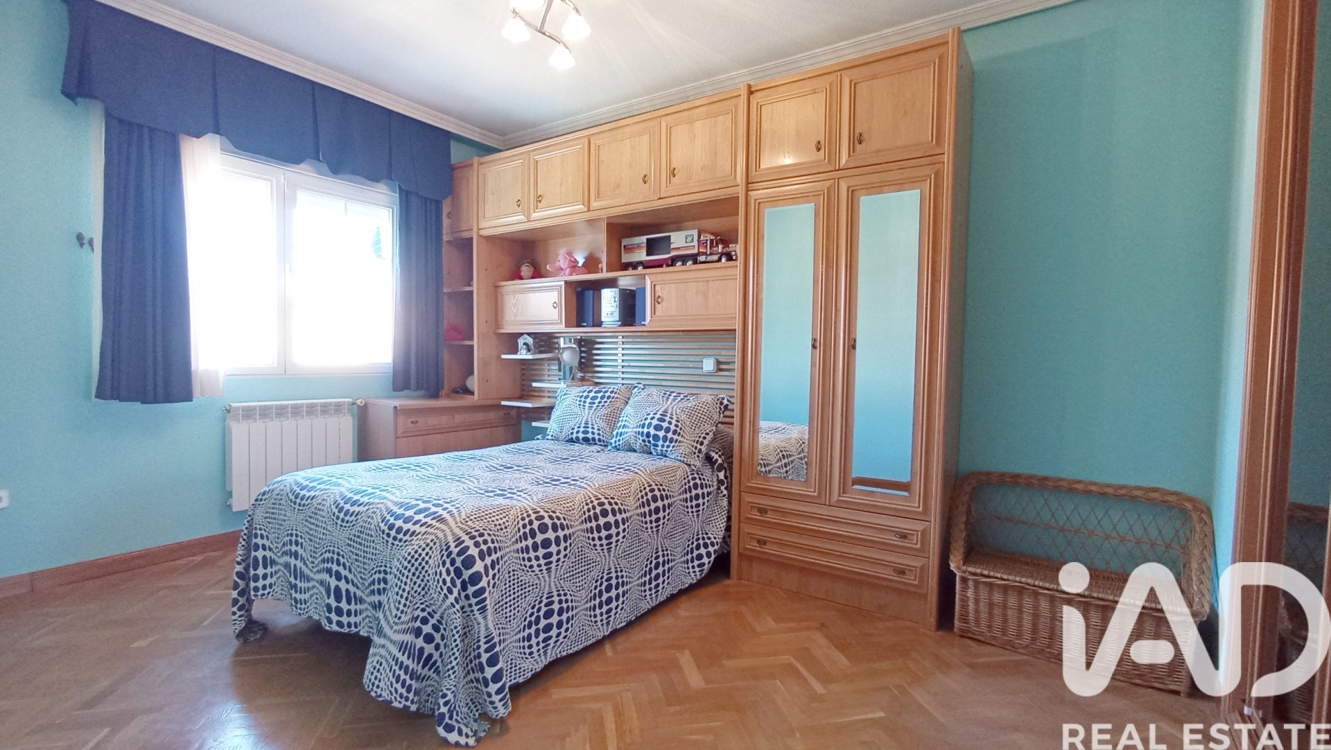 Apartment in Meco, Madrid, Spain 5 bedrooms, 382 sq.m. No. 173106