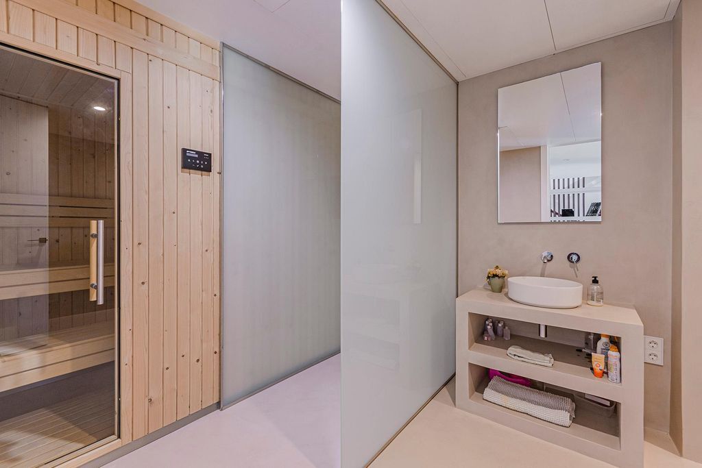 Talo Castelldefels, Barcelona, Espanja 6 makuuhuonetta, 740 m2 No. 66786