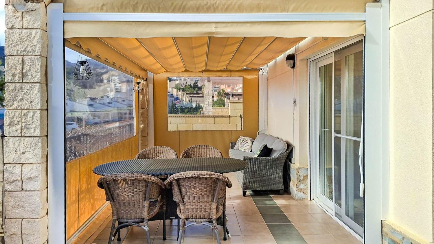 Villa à La Nucia, Alicante, Espagne 2 chambres, 106 m2 No. 180653