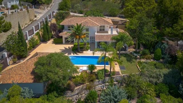 Villa à Altea, Alicante, Espagne 4 chambres, 400 m2 No. 180649