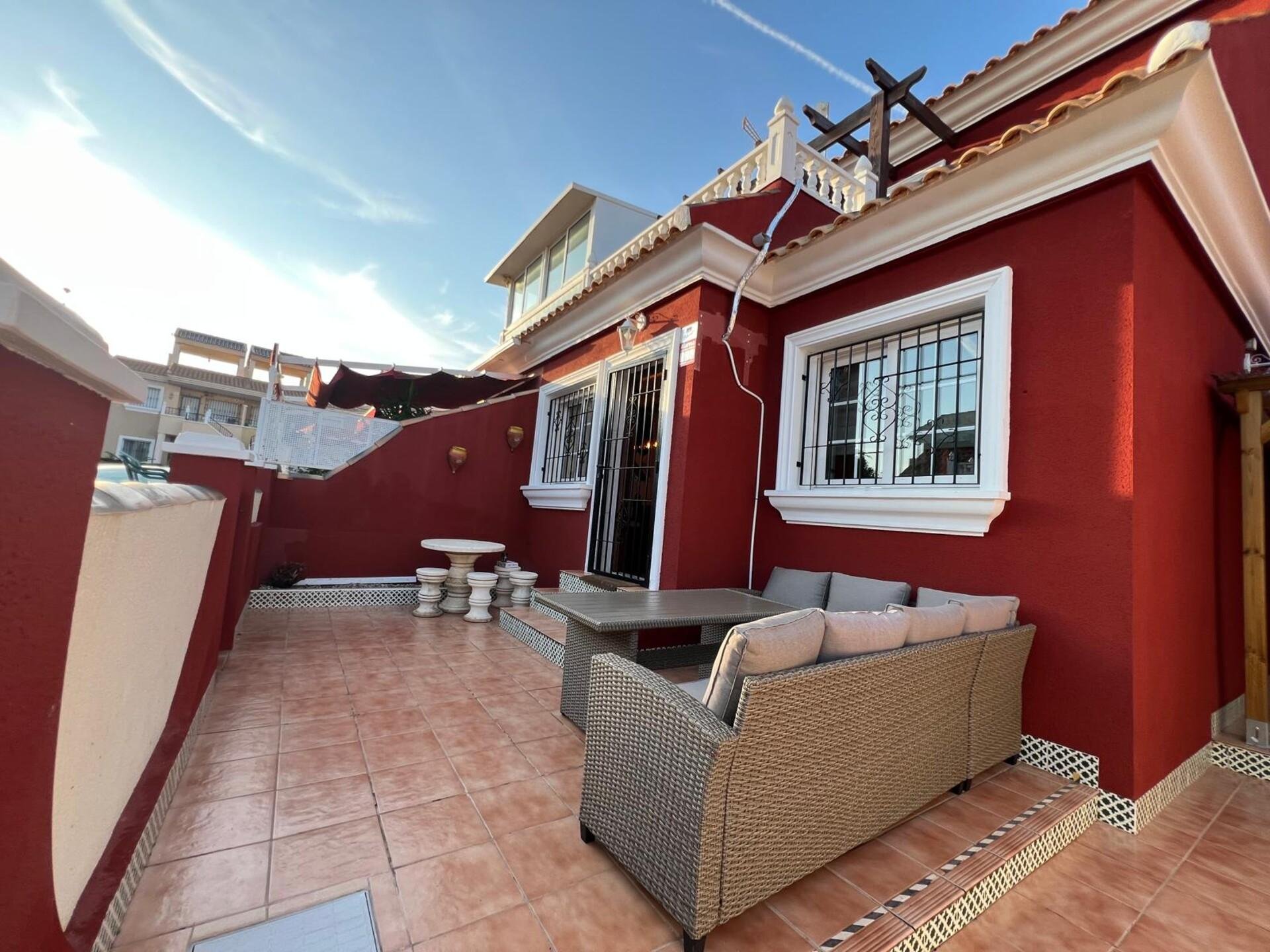 Villa in Alicante, Spain 3 bedrooms, 100 sq.m. No. 178178