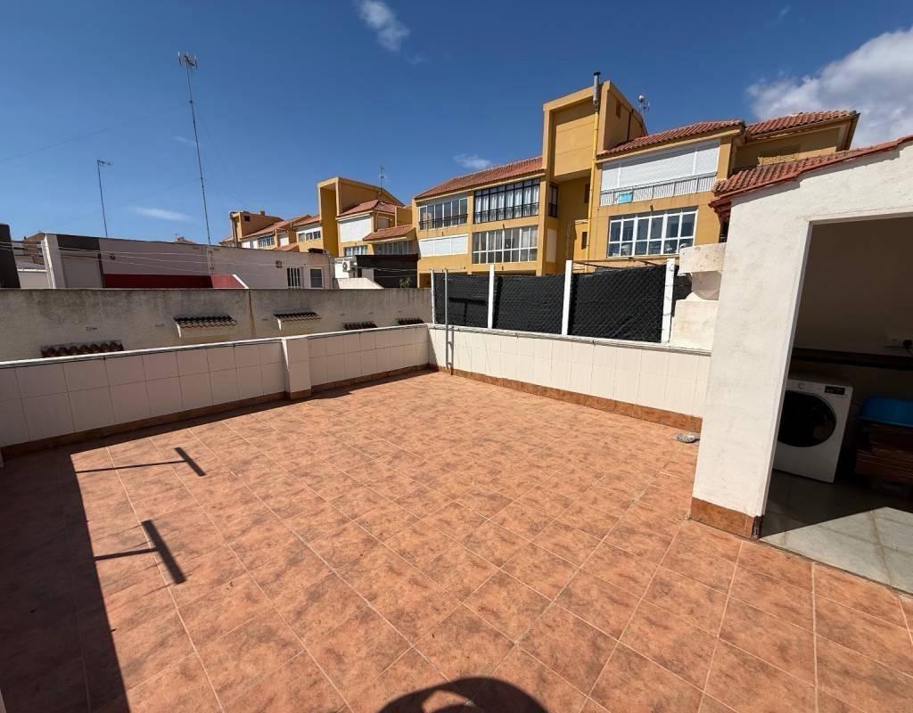 Ático en Torrevieja, Alicante, España 3 dormitorios, 84 m2 No. 178172