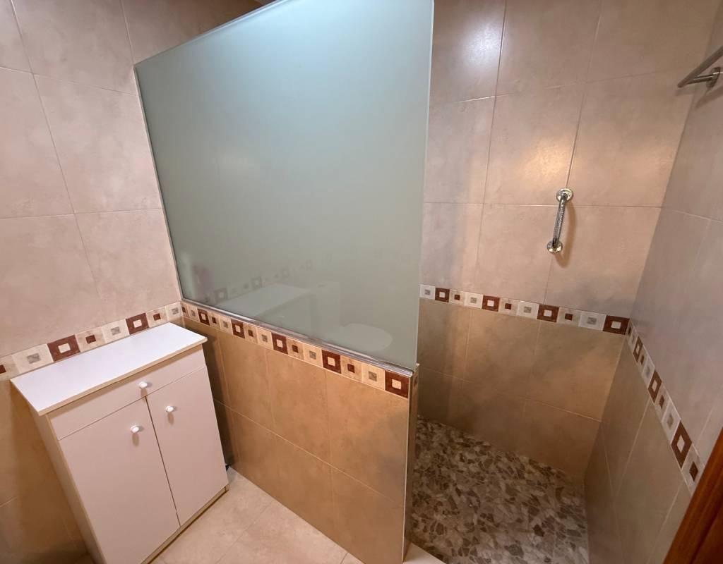 Ático en Torrevieja, Alicante, España 3 dormitorios, 84 m2 No. 178172