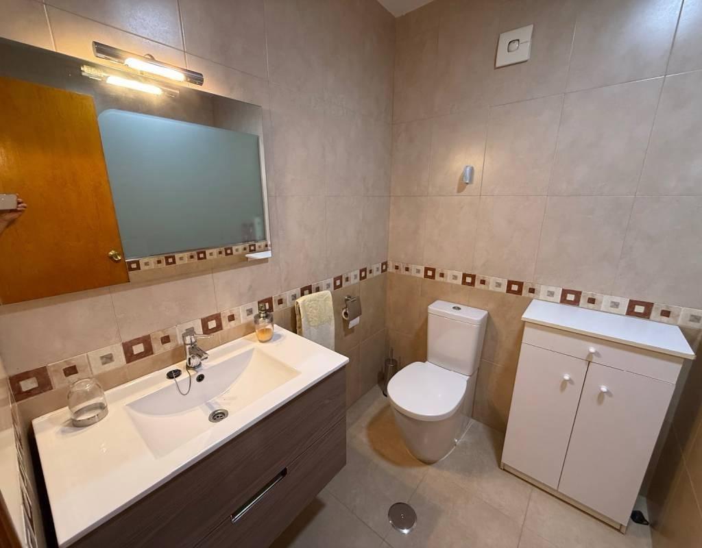 Ático en Torrevieja, Alicante, España 3 dormitorios, 84 m2 No. 178172