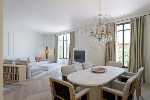 Apartament w Eixample, Barcelona, Hiszpania 3 sypialnie, 160 mkw. nr 137421