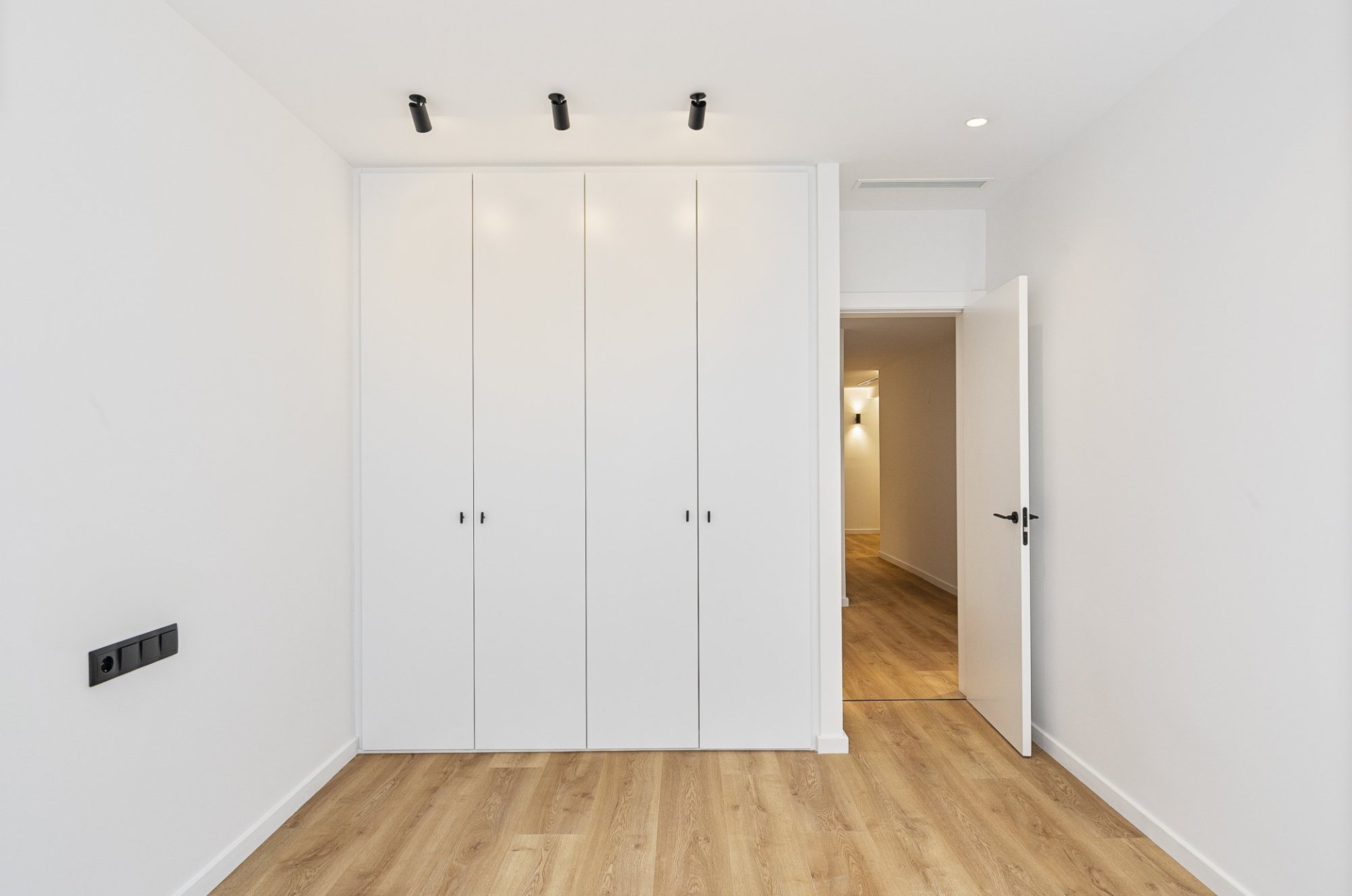 Apartament w Barcelona, Hiszpania 3 sypialnie, 152 mkw. nr 137420