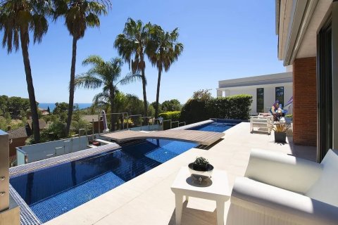 House in Castelldefels, Barcelona, Spain 4 bedrooms,  No. 140856